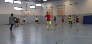 Fußballspiel Schüler-Lehrer 2019-16.jpg