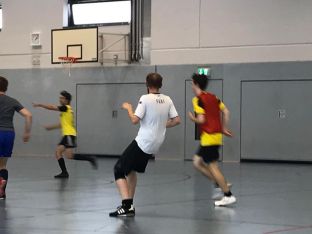 Fußballspiel Schüler-Lehrer 2019-38.jpg
