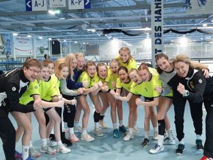 Handballmeisterinnen 2020-01.JPG