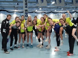 Handballmeisterinnen 2020-02.JPG