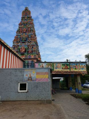 Exkursion Hindu-Tempel-01.jpg