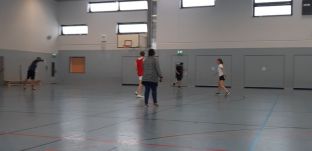 Fußballspiel Schüler-Lehrer 2019-09.jpg