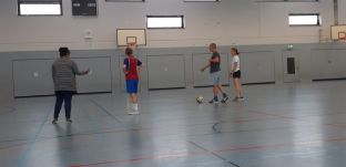 Fußballspiel Schüler-Lehrer 2019-20.jpg