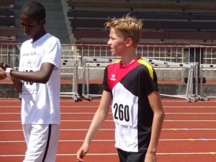 Bereitmachen - 800m-Start.JPG