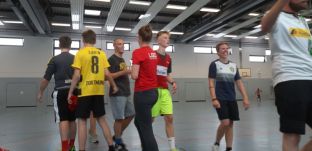 Fußballspiel Schüler-Lehrer 2019-37.jpg