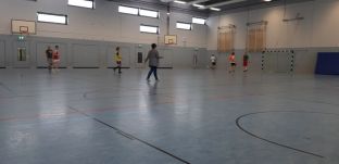 Fußballspiel Schüler-Lehrer 2019-07.jpg