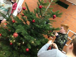 Weihnachtsbaum_2018-20.jpg