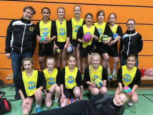Handballmädchen erfolgreich-03.jpg