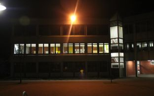 Schulgebaude (1).jpg