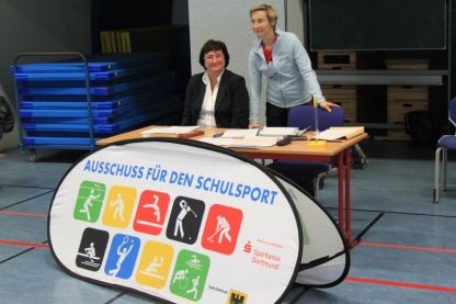 Wettkampfleitung Sigrid Hagedorn_Kirsten Braun.JPG